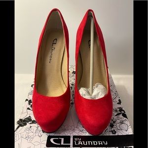 Chinese Laundry Ladies Red Suede Heels. Size 6-1/2M. Waterfall Style! Like New.